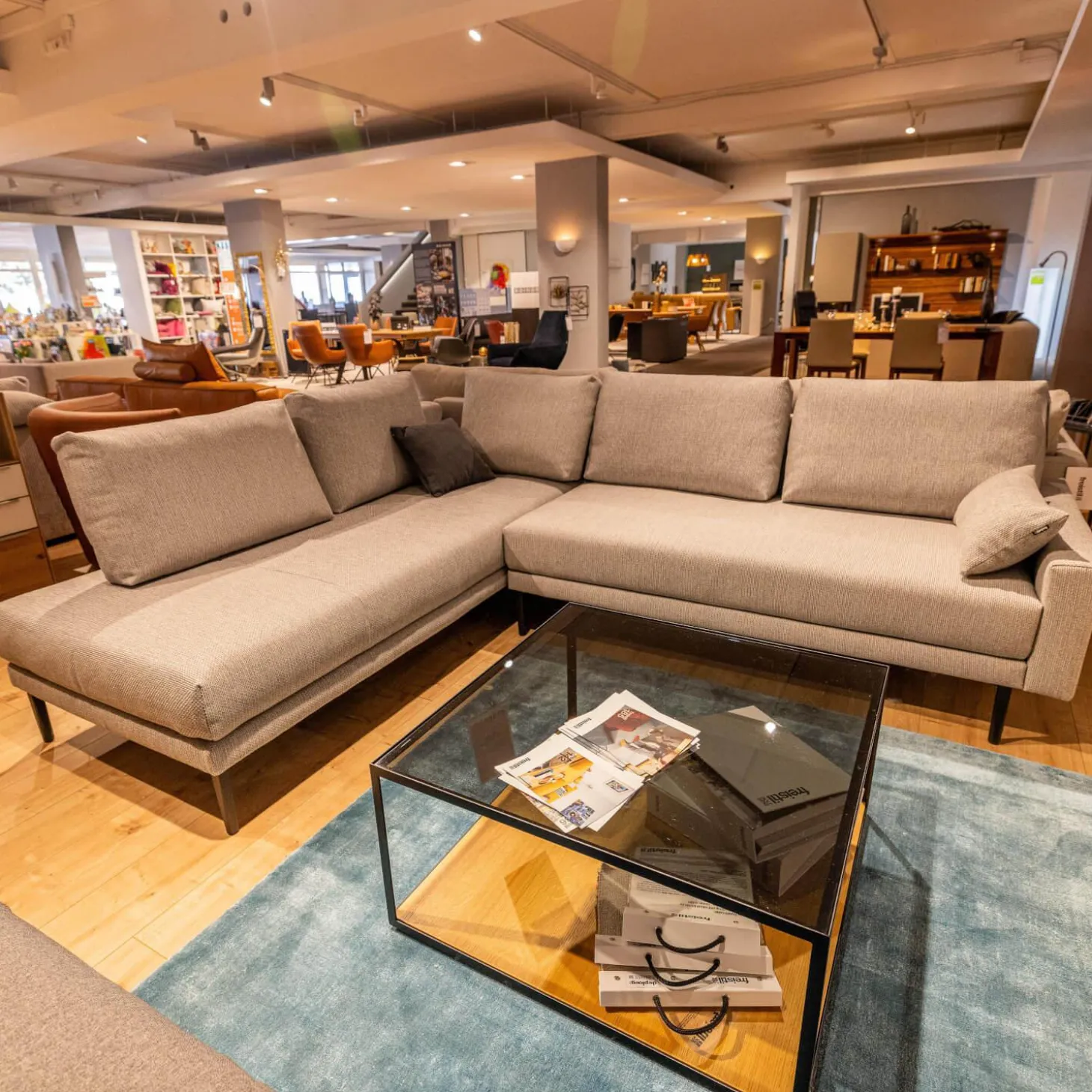 Polstergarnitur 170 Bezug Stoff 4020 Silbergrau Stahlfuß Schwarz Inklusive 2 Kissen