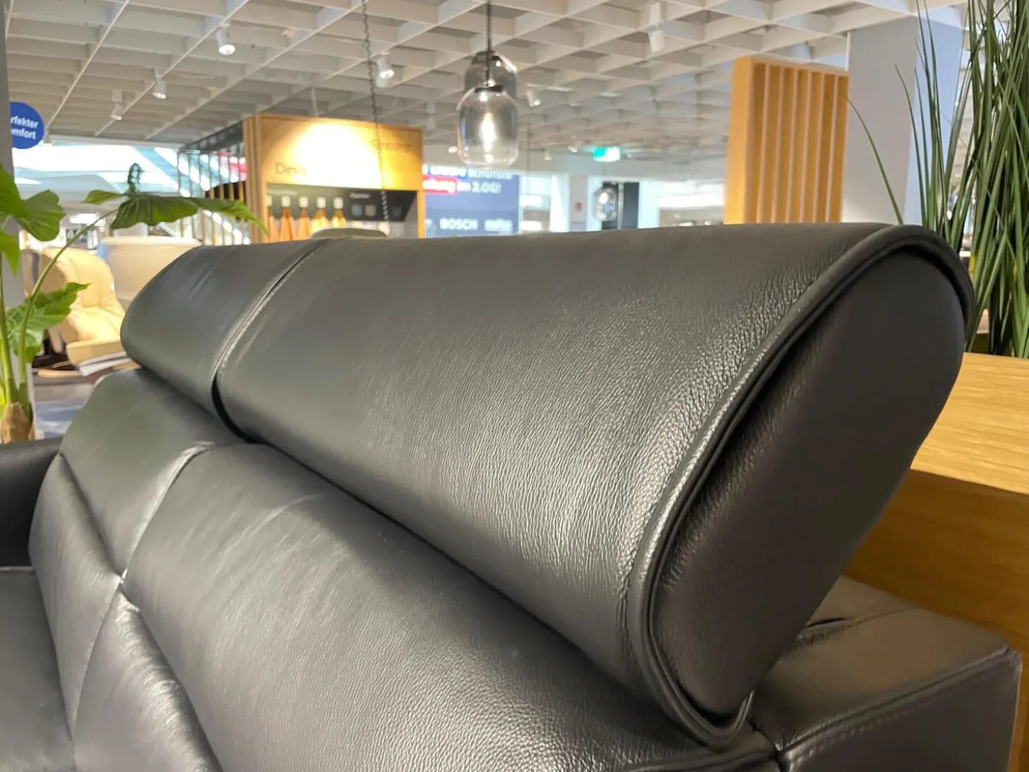 Polstergarnitur Emily V2 R Leder Cori 19 Black Schwarz Kufen Verchromt