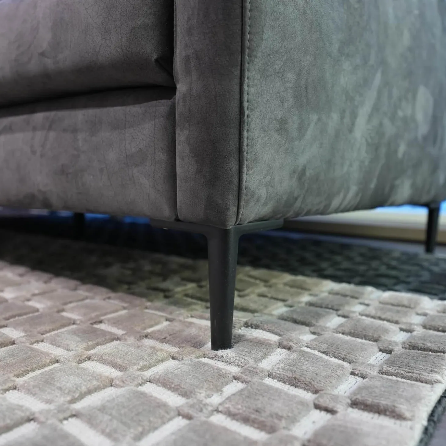 Polstergruppe 22850 Alexx Stoff V5295 Anthracite SK40 Grau Füße Metall Lackiert Schwarz Ohne Kopfstütze