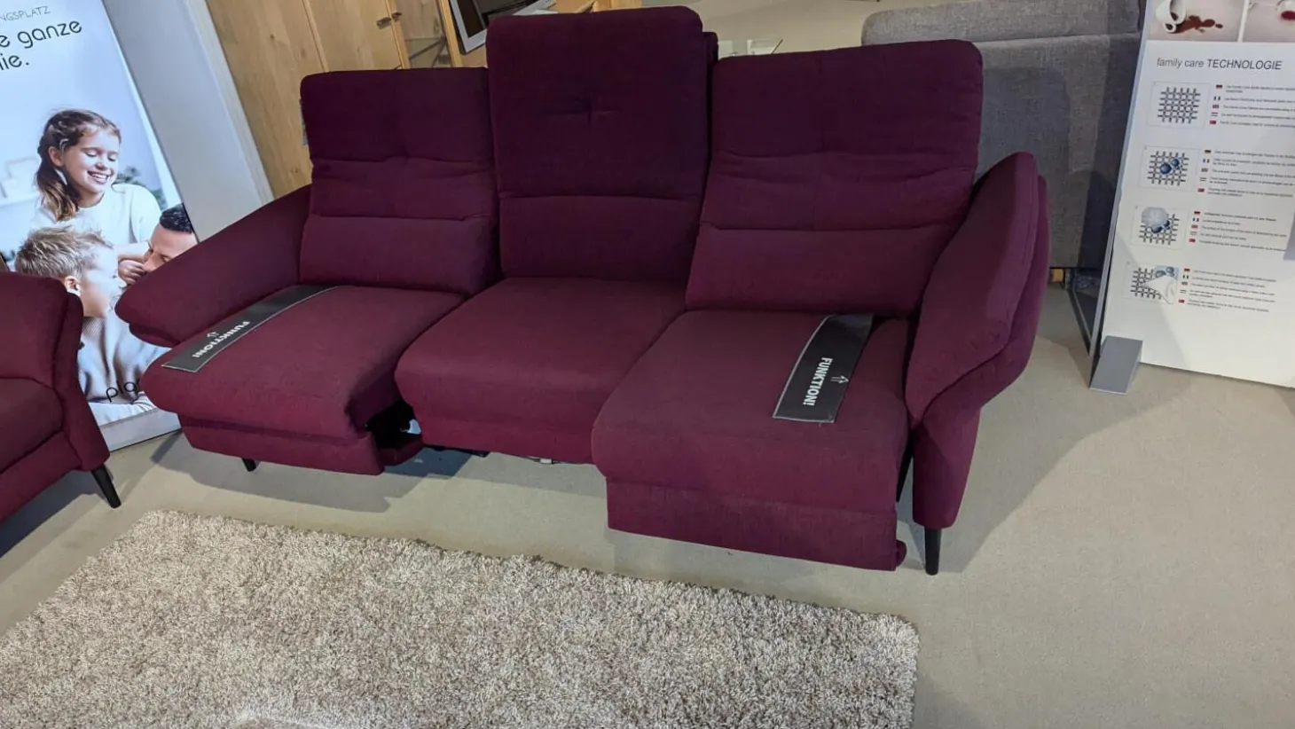 Polstergruppe Caro Stoff Trend Bordeaux Rot Metallfüße Schwarz Mit Tisch Buche Schwarz Und LED Lampe