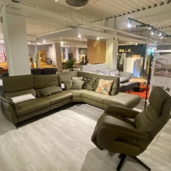 Polstergruppe Cesaro Casada Leder Olive Grün Gestell Edelstahl Füße Schwarz Edelstahl Lackiert Mit Elektrischen Verstellungen Der Kopfstützen Und Fußablage Inklusive 5 Kissen