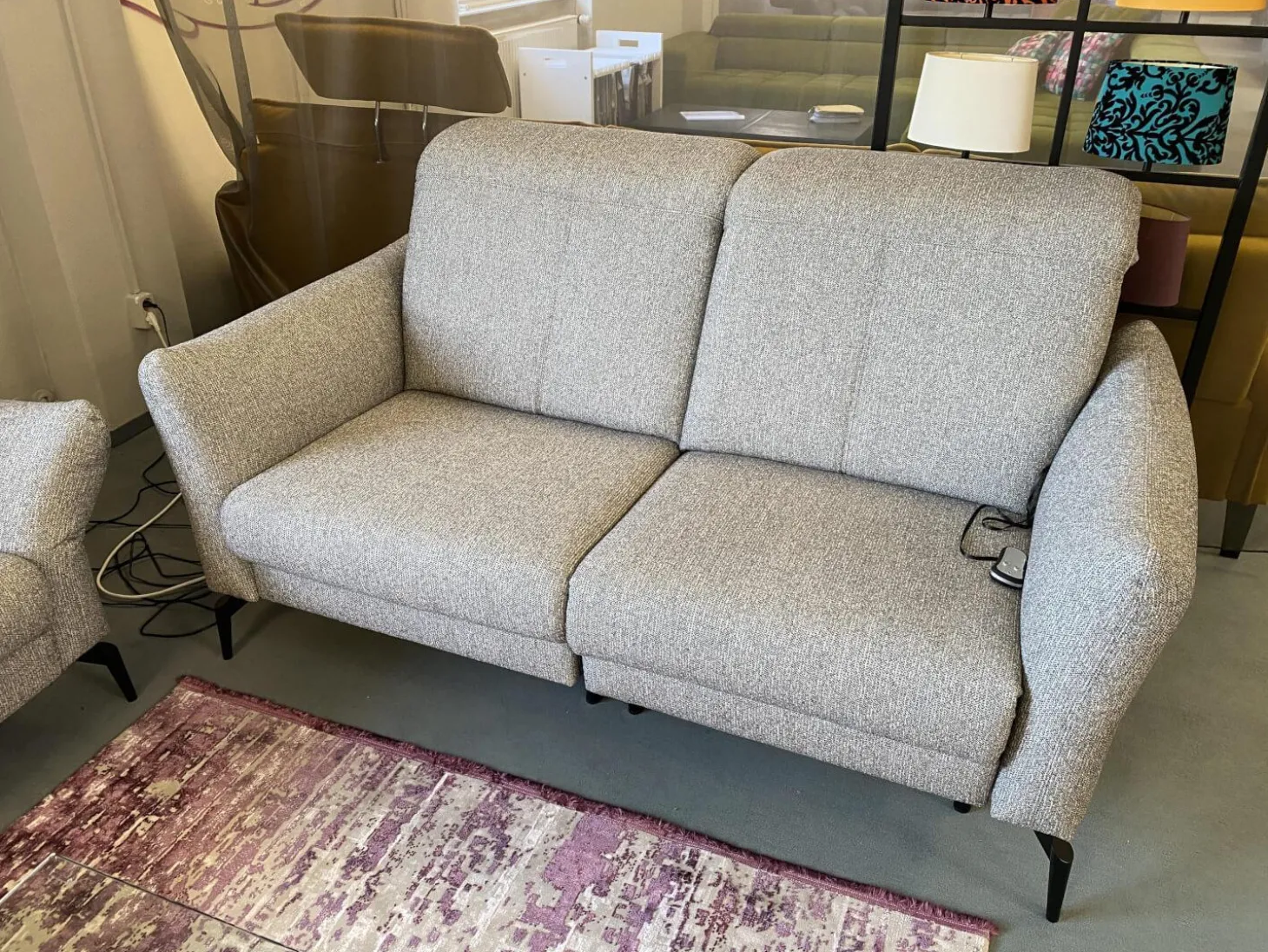 Polstergruppe Chiemsee Stoff Camo Granit Grau Fuß Metall Schwarz Mit Elektrischer Sitztiefenverstellung Und Relaxfunktion