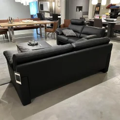 Polstergruppe GA210 Leder E 170 136 Schwarz Mit Armlehnkissen Und Verstellbarer Kopfstütze