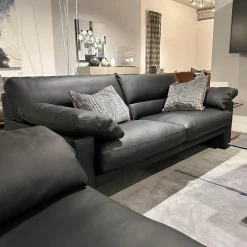 Polstergruppe GA210 Leder E 170 136 Schwarz Mit Armlehnkissen Und Verstellbarer Kopfstütze