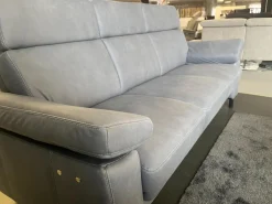 Polstergruppe Havannah Stoff Eldorado Hellblau Grau Füße Metall Schwarz Lackiert Mit Armteilverstellung Und Elektrischen Sitzvorzug