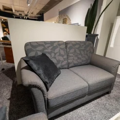 Polstergruppe Lux Medico 840 Bezug Korpus Stoff 165 30 Grau Rückenkissen 164 30 Grau Holzfuß Buche Wengefarbig Inklusive Sofakissen