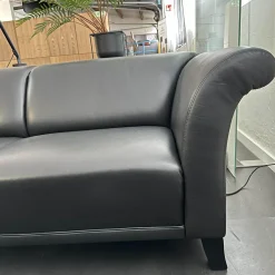 Polstergruppe Sofa Prestige Bezug Leder L9999C Grain Schwarz Fuß Holz Schwarz