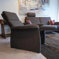 Polstergruppe York 520 Sofa 2,5 Sitzig, Sessel, Funktionssessel Stoff Bezug Dunkelbraun Melliert 455 080 Funktionssessel Manuell Stufenlos Verstellbar