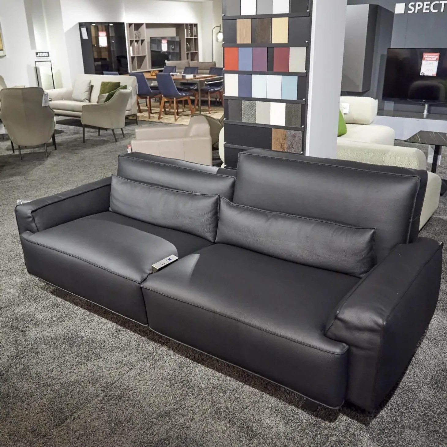 Polstermöbel WK 530 Gracella Leder Cougar Farbe 10 Schwarz Metallfuß Matt Anthrazit Lackiert