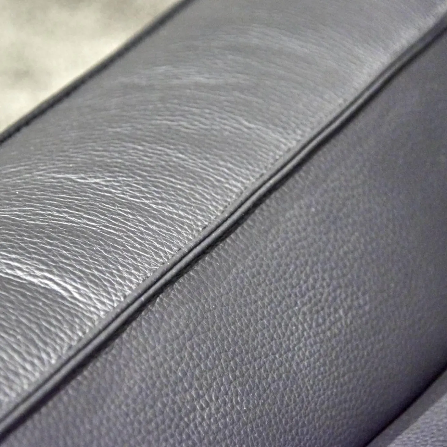 Polstermöbel WK 530 Gracella Leder Cougar Farbe 10 Schwarz Metallfuß Matt Anthrazit Lackiert