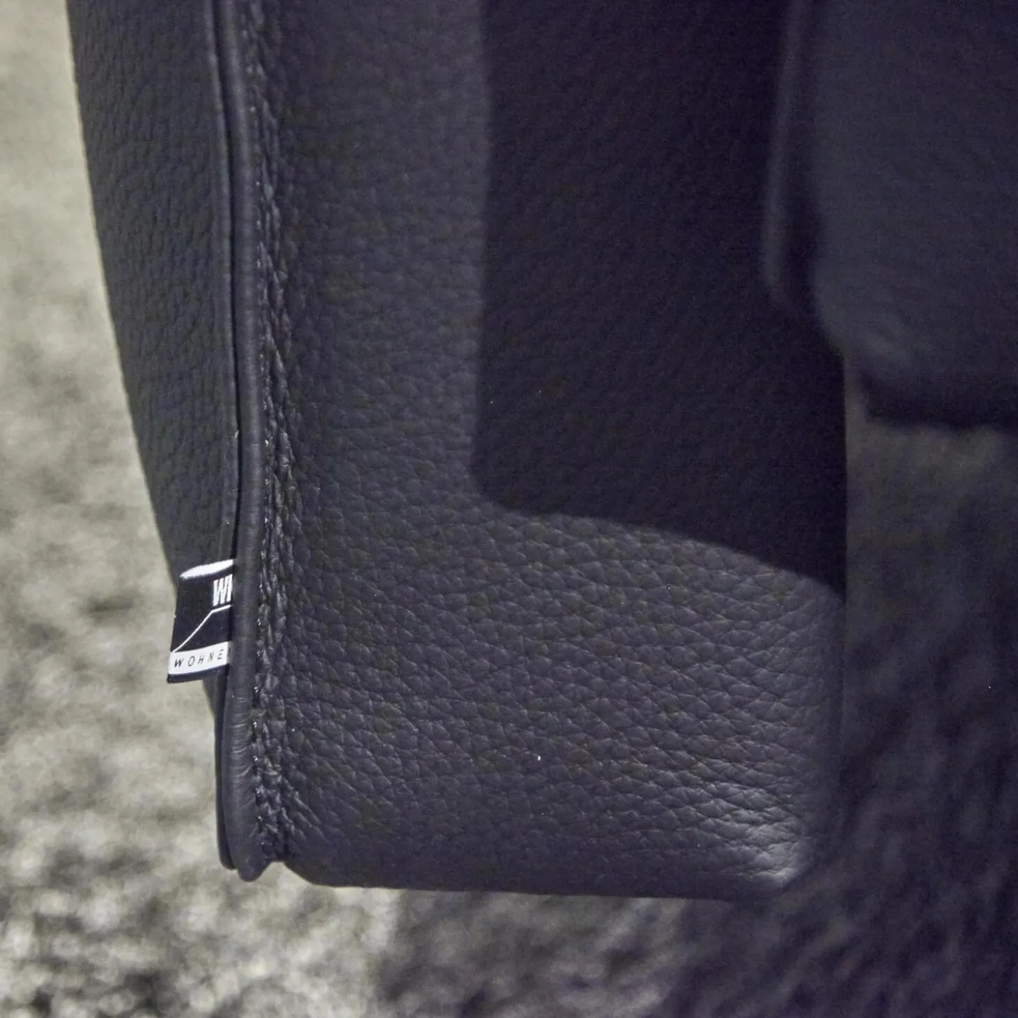 Polstermöbel WK 530 Gracella Leder Cougar Farbe 10 Schwarz Metallfuß Matt Anthrazit Lackiert