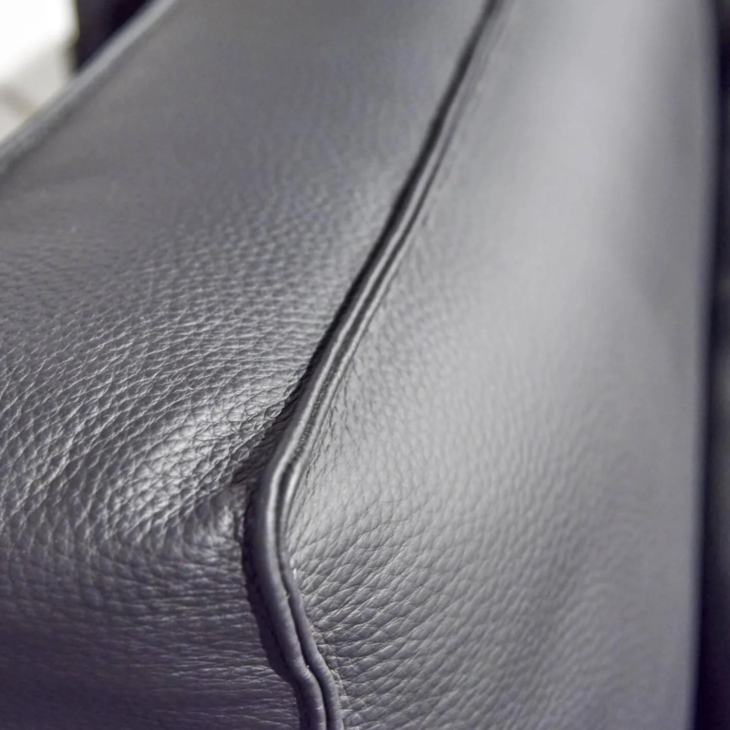 Polstermöbel WK 530 Gracella Leder Cougar Farbe 10 Schwarz Metallfuß Matt Anthrazit Lackiert