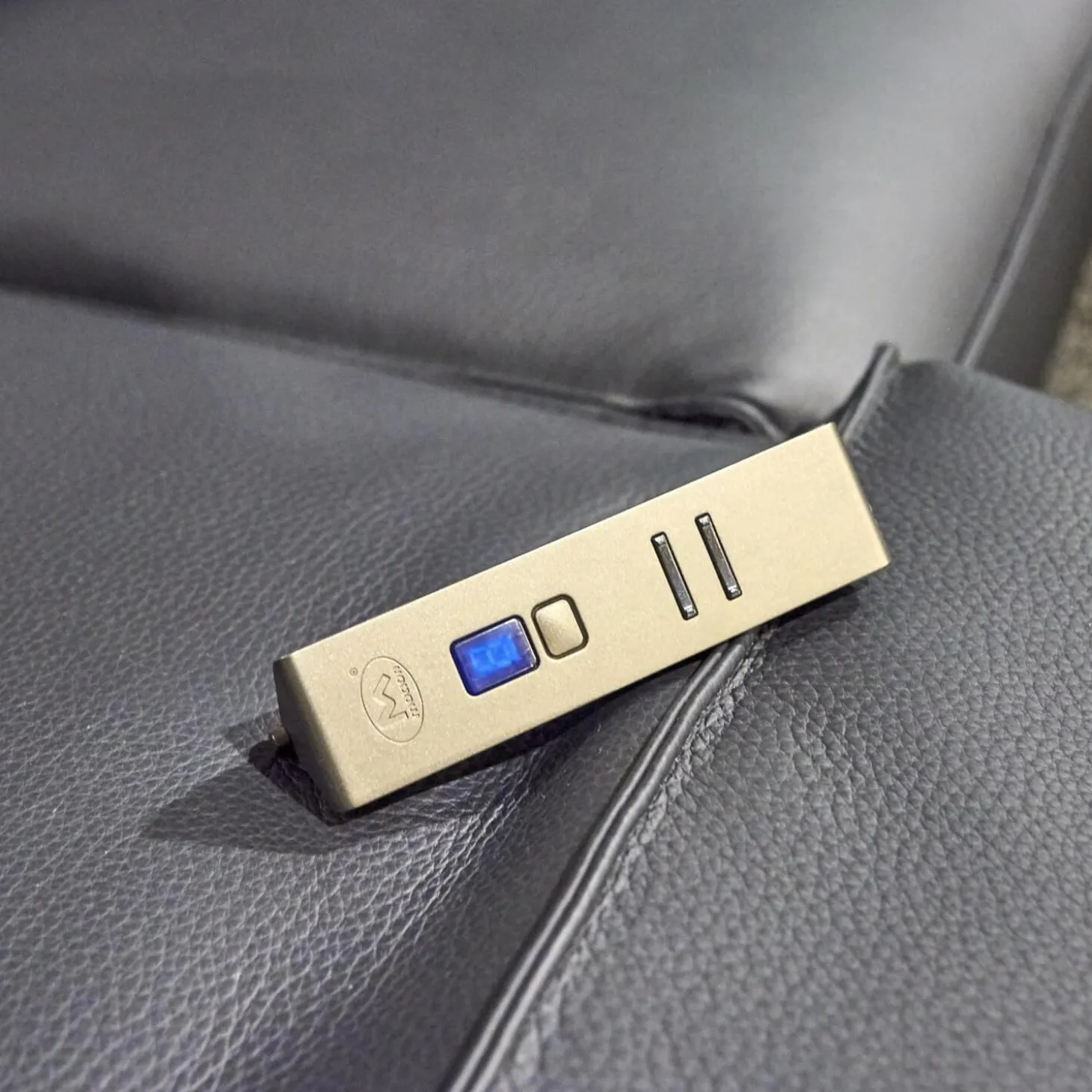 Polstermöbel WK 530 Gracella Leder Cougar Farbe 10 Schwarz Metallfuß Matt Anthrazit Lackiert