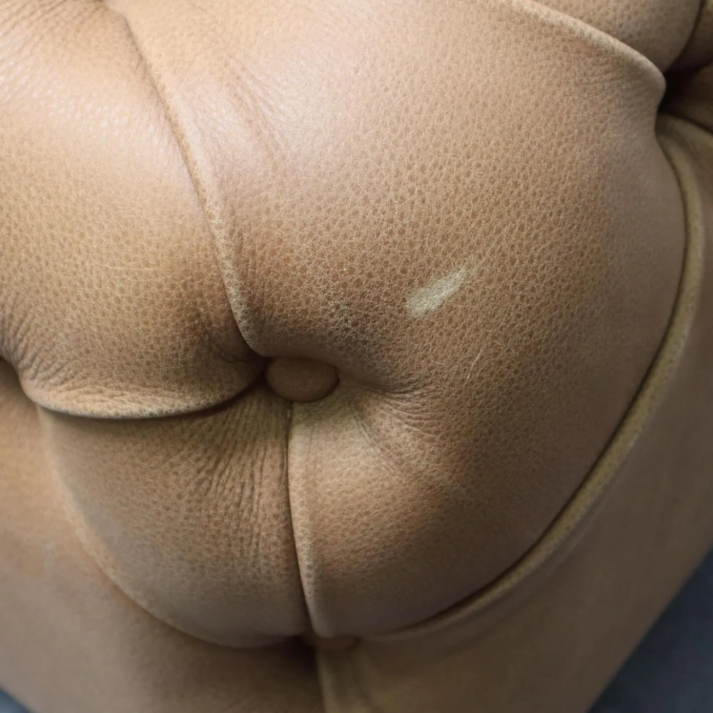 Pouf Capitonné Bezug Leder E2 Nougat F963340 Braun