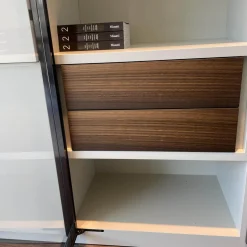 Raumteiler 505 in Lack Kieselgrau mit Glastüren Schwarz Chrom