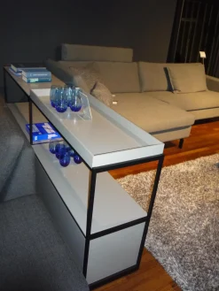 Raumteiler Tado Metallstruktur Schwarz Front Korpus und Rückwand Lack Flintgrau