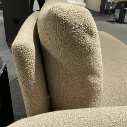 Recamiere Aida Stoff 2 Orsetto 5 121 Beige Braun Gestell Schwarz Chrom Mit Klappbarere Armlehne