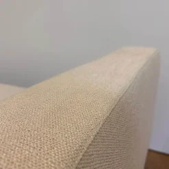 Recamiere Jaan Living 783 25 RA L Stoff Tonga 7615 Off White Beige Gestell Hochglanz Poliert Mit Kissen