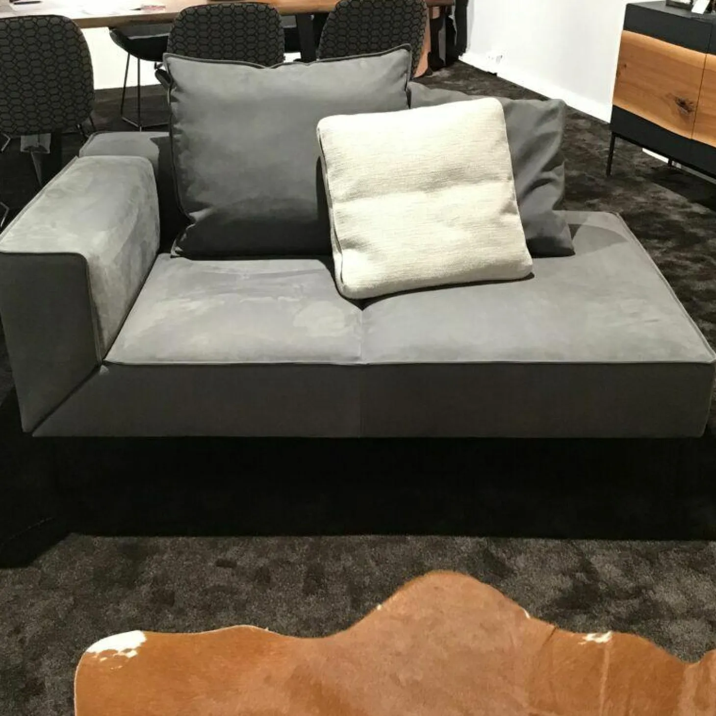 Recamiere Landscape Leder Nubuck Antraciet Anthrazit Gestell Metall Lack Schwarz Matt Inklusive Kissen