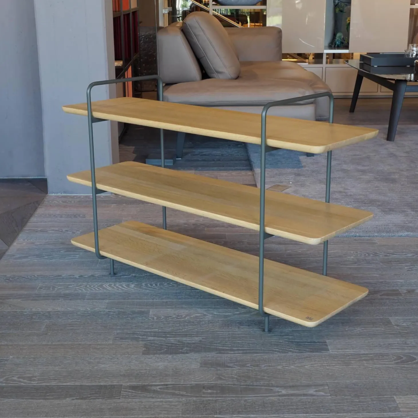 Regal 931 Eiche Farblos Lackiert Gestell Stahl Glatt Lackiert Matt Umbragrau RAL 7022