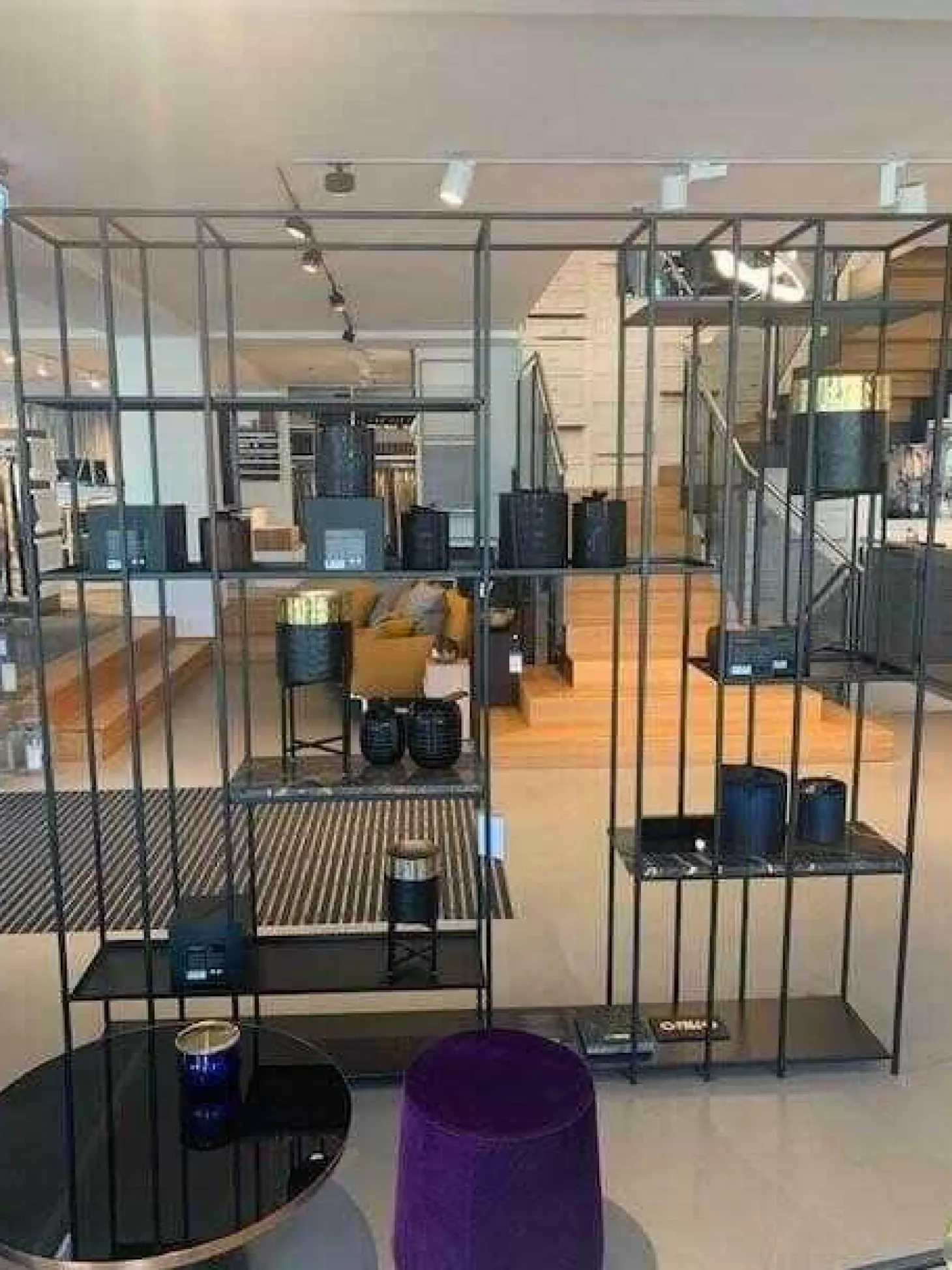 Regal Geneva Metall Schwarz Regalböden Marmor