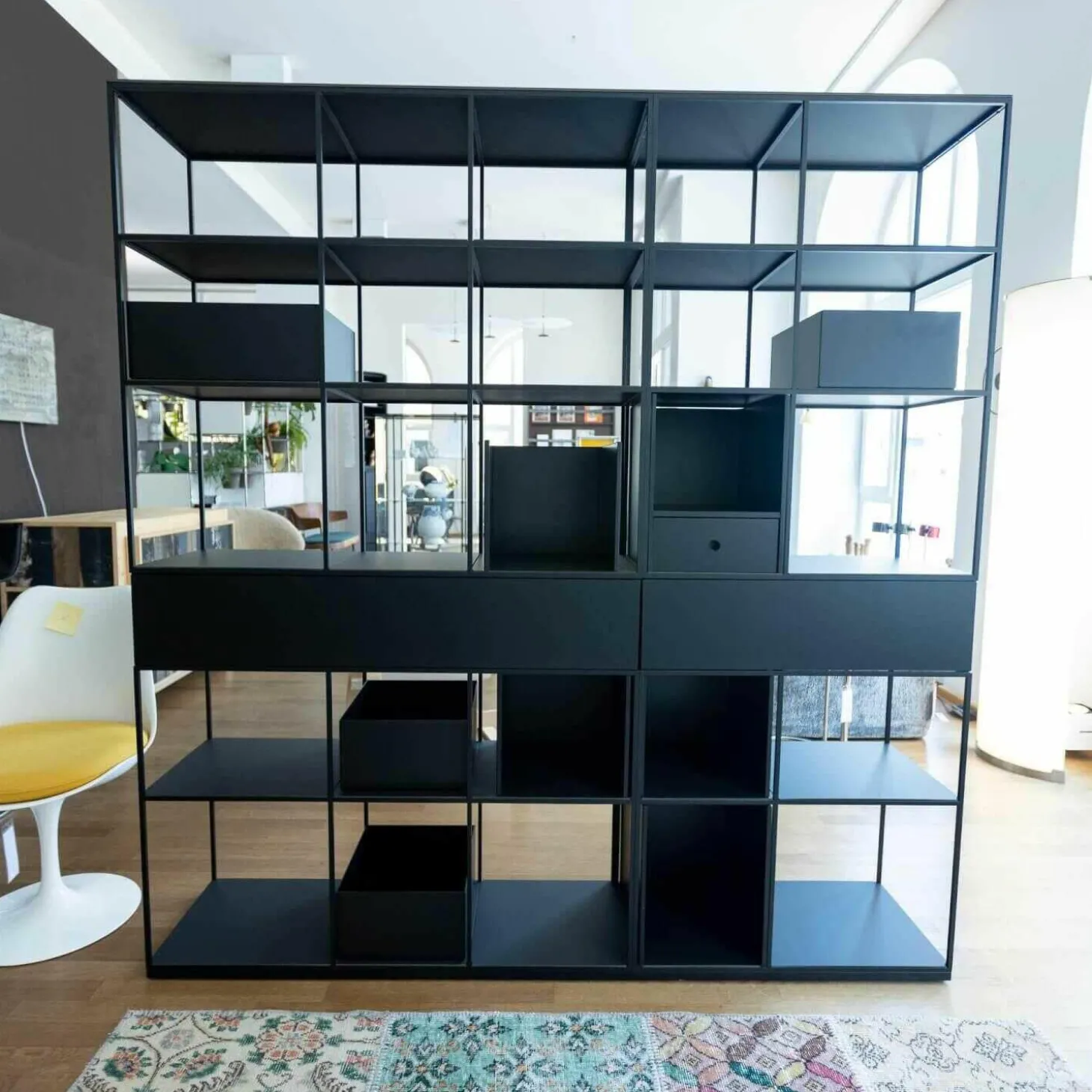 Regal Metall Fenix Schwarz mit Schüben