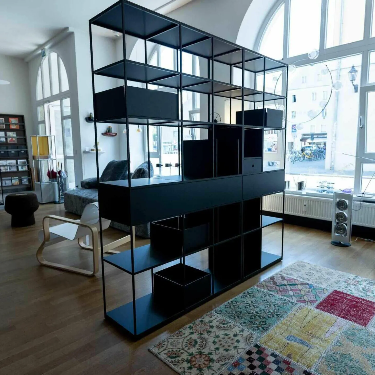 Regal Metall Fenix Schwarz mit Schüben