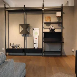 Regalsystem Hector Fachböden Eiche Schwarz Ständer Zinnfarbig Mit Schreibtischklappe Und Schüben Schwarz