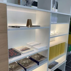 Regalwand Studimo Lack Matt M03 Schneeweiß mit TV-Paneel