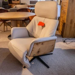 Relaxsessel 7363 Bezug Leder 24 Longru Nebel Beige Grau Holz Wildeiche Sternfuß Anthrazit Mit Elektrischer Kopfteilverstellung