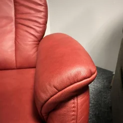 Relaxsessel 7068 Cumulus Mini Leder 27 Eleganza Campari Rot Mit Elektrischer Verstellung Inklusive Akku
