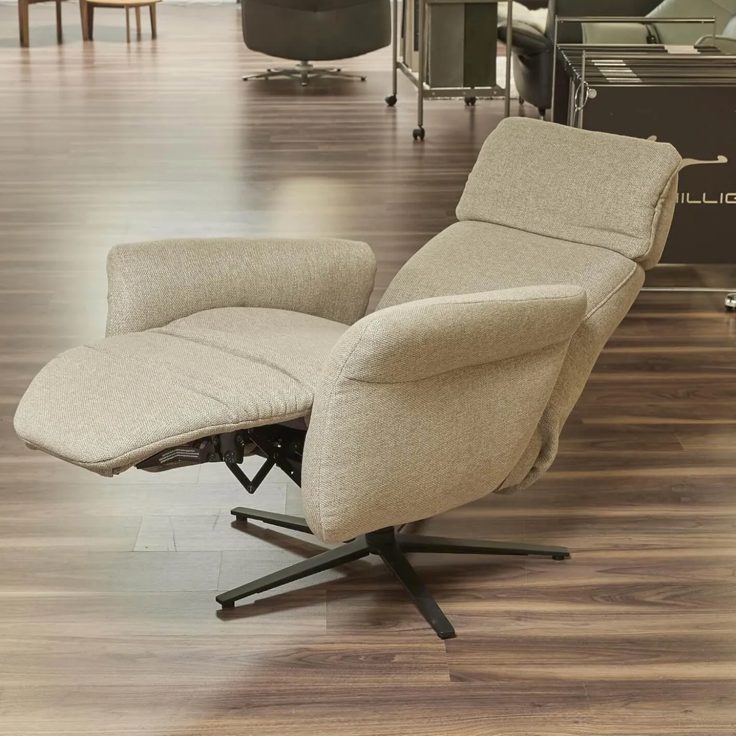 Relaxsessel 7150 Easy Swing Stoff Bodyflux 8 Farn Sternfuß Pulverbeschichtet Anthrazit