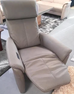 Relaxsessel 50025 Stoff Frisco Kiesel Grau Fuß Rollen