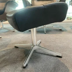 Relaxsessel Caro Leder Dunkelblau Gestell Aluminium Drehbar mit Hocker