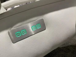 Relaxsessel Husum Nr 1 Medium Leder Credo Weiß Sternfuß Schwarz Motorisch Verstellbar