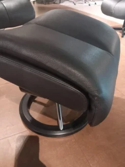 Relaxsessel Magic S Leder Noblesse Black Schwarz Gestell Signature Holz Schwarz Metall Matt Inklusive Hocker