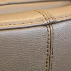 Relaxsessel Mate Uni Leder 28 Living 116 Cashmere Beige Tellerfuß Metall RAL 9005 Tiefschwarz Mit Nackenkissen