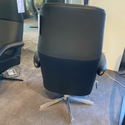 Relaxsessel Symphony Leder Celia Nero 5-Sternfuß Aluminium mit manueller Verstellfunktion