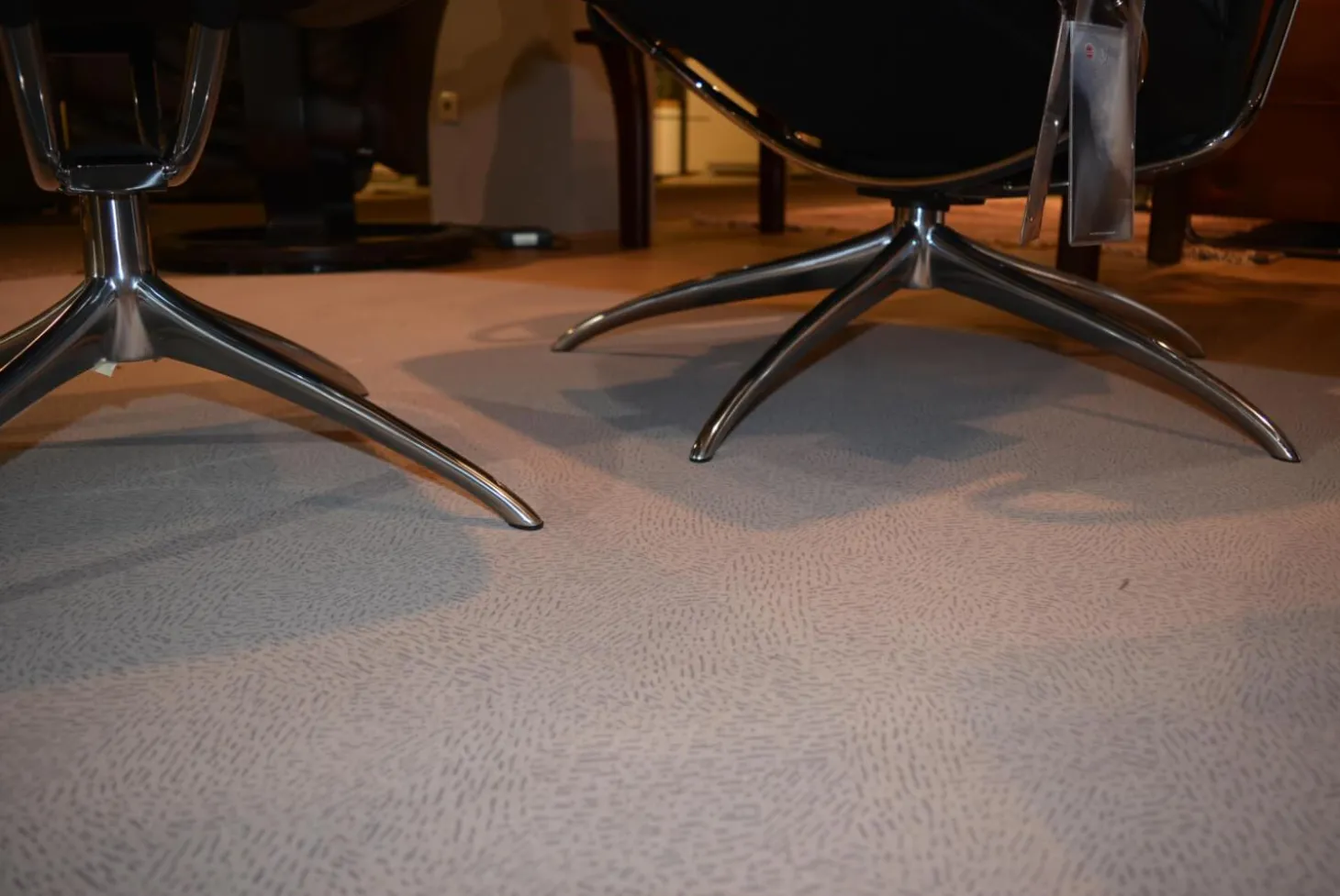 Relaxsessel Tokyo Star M Niedrige Leder Paloma Black Schwarz Mit Hocker Rückenlehne Mit Kopfstütze Standard Base Star Base