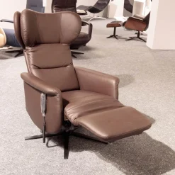 Relaxsessel Vegas Bezug Leder Dea 4040 Darkbrown Braun Sternfuss Schwarz Matt Mit 3 Motorischer Verstellung