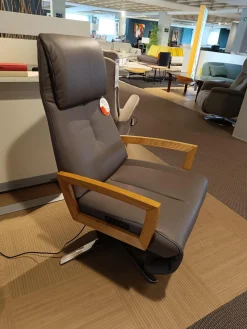 Relaxsessel WK 616 Carlos Leder Longlife E Soft Schlamm Braun Armelehnen Eiche Geölt 4 Sternfuß Metall Chrom Thermo Vital Infrarot Sitz Und Rückenheizung