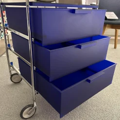 Rollcontainer Mobil L2 Blau Gestell Stahlrohr Verchromt