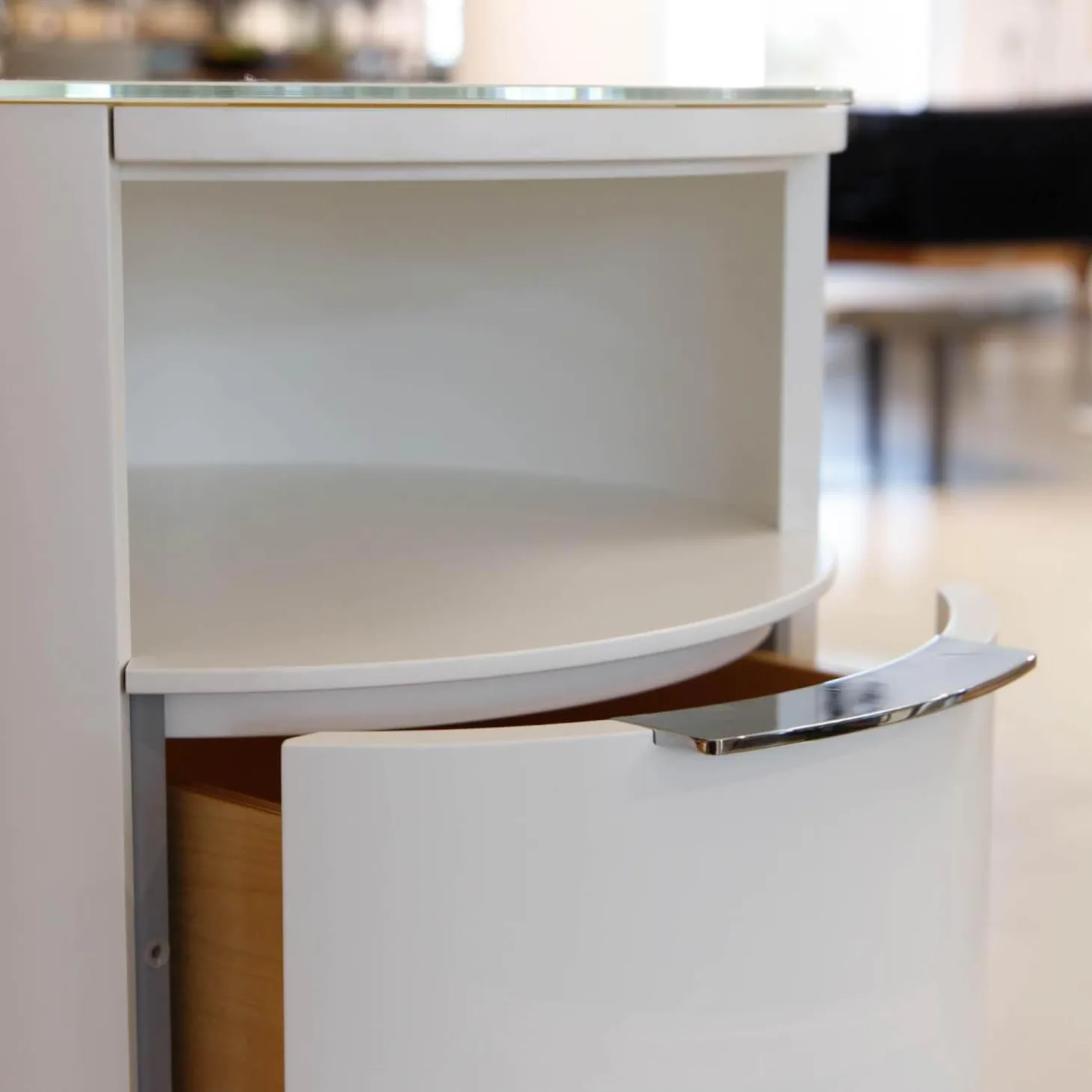 Rundkommode Conga .54 Snow White Weiß Matt Lackiert