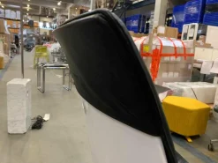 Schalensessel FK Leder Schwarz Schale Weiß Gestell Aluminium Poliert