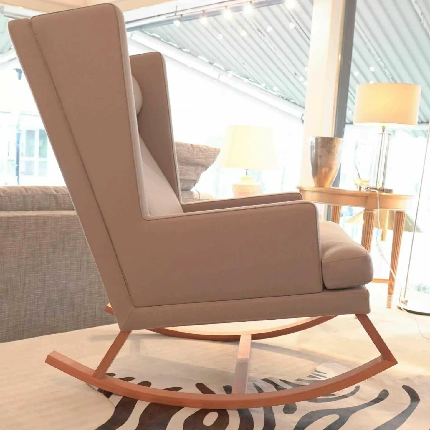 Schaukelsessel Tribeca Kavallerietuch Grau Braun mit Nackenkissen