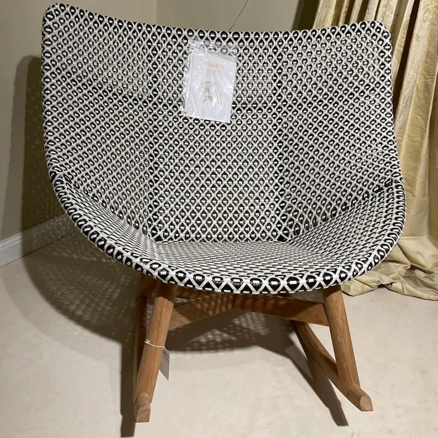 Schaukelstuhl Mbrace Stoff A 264 Cool Sage Grau Gestell Aluminium Füße Massivholz Teak Inklusive Beistelltisch