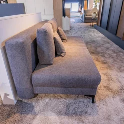 Schlafsofa Genua Bezug Stoff Alpha Anthrazit Fuß Metall Schwarz Matt Mit Dekokissen