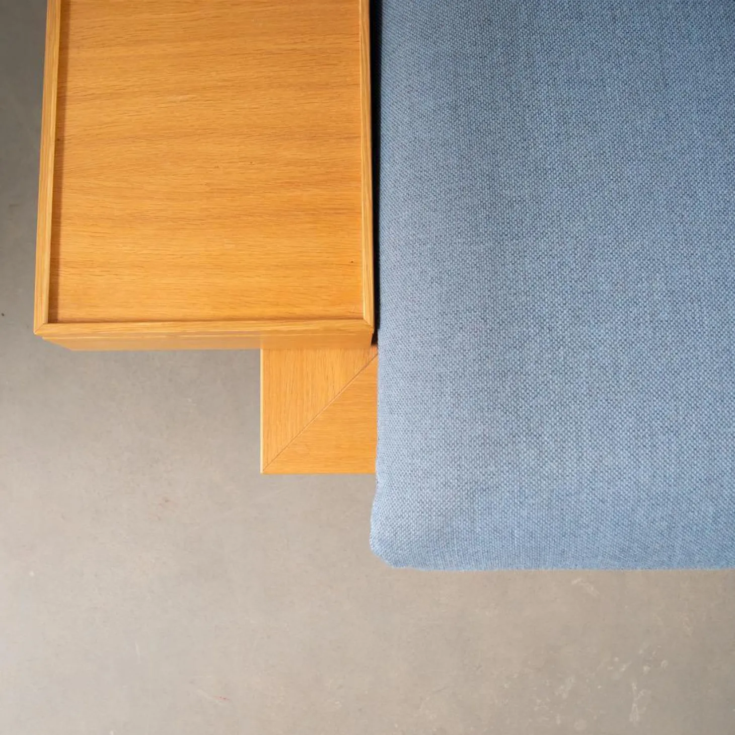 Schlafsofa Veda Stoff Kvadrat Re Wool 657 Blau Gestell Eiche