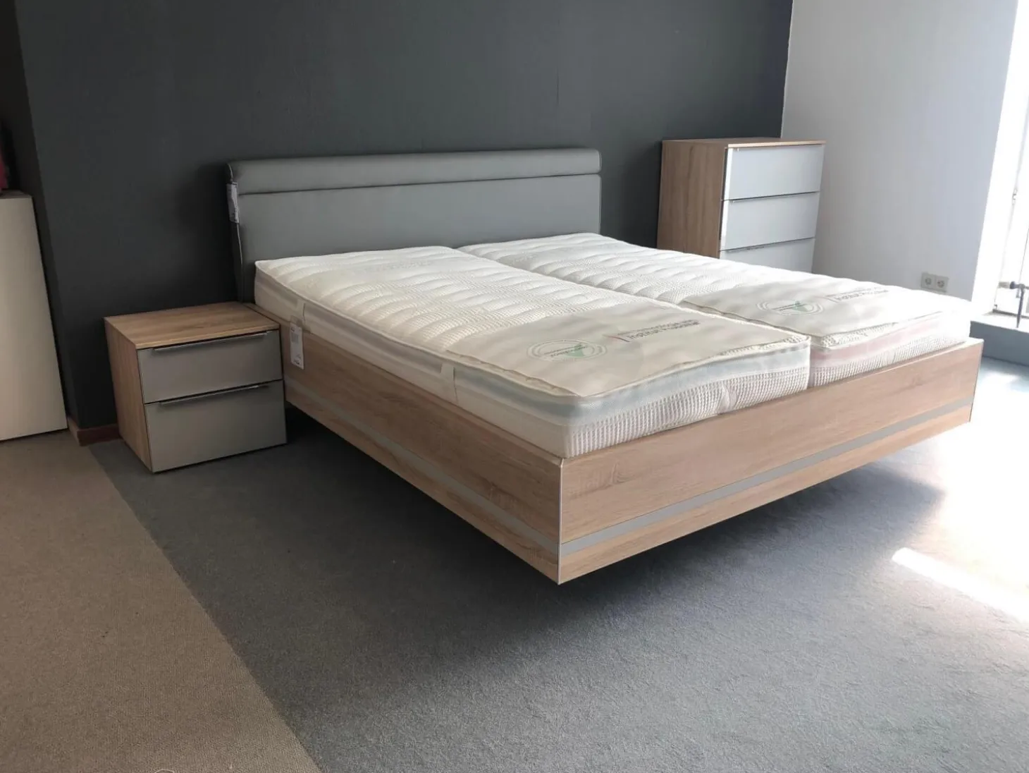 Schlafzimmer Horizont 110 Concept Me 500 Alegro 2 Sonoma Eiche Nachbildung Glas Seidengrau