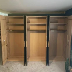 Schlafzimmer Tiana Eiche Spaltholz Metall Eisenglimmer Lackiert Anthrazit Mit Bett Nachtkommoden Und Kleiderschrank Ohne Matratze Ohne Lattenrost